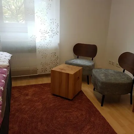 Grosse Ferienwohnung Mit Aufzug Direkt Ins Nuremberg