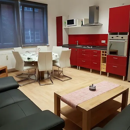 Grosse Ferienwohnung Mit Aufzug Direkt Ins *