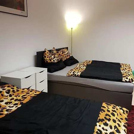 Grosse Ferienwohnung Mit Aufzug Direkt Ins * Nuremberg
